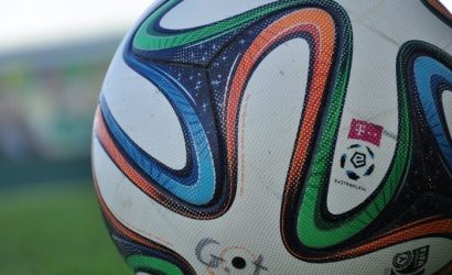 Kryształ długo męczył się z Victorią. Złoty gol Andrzeja Całki