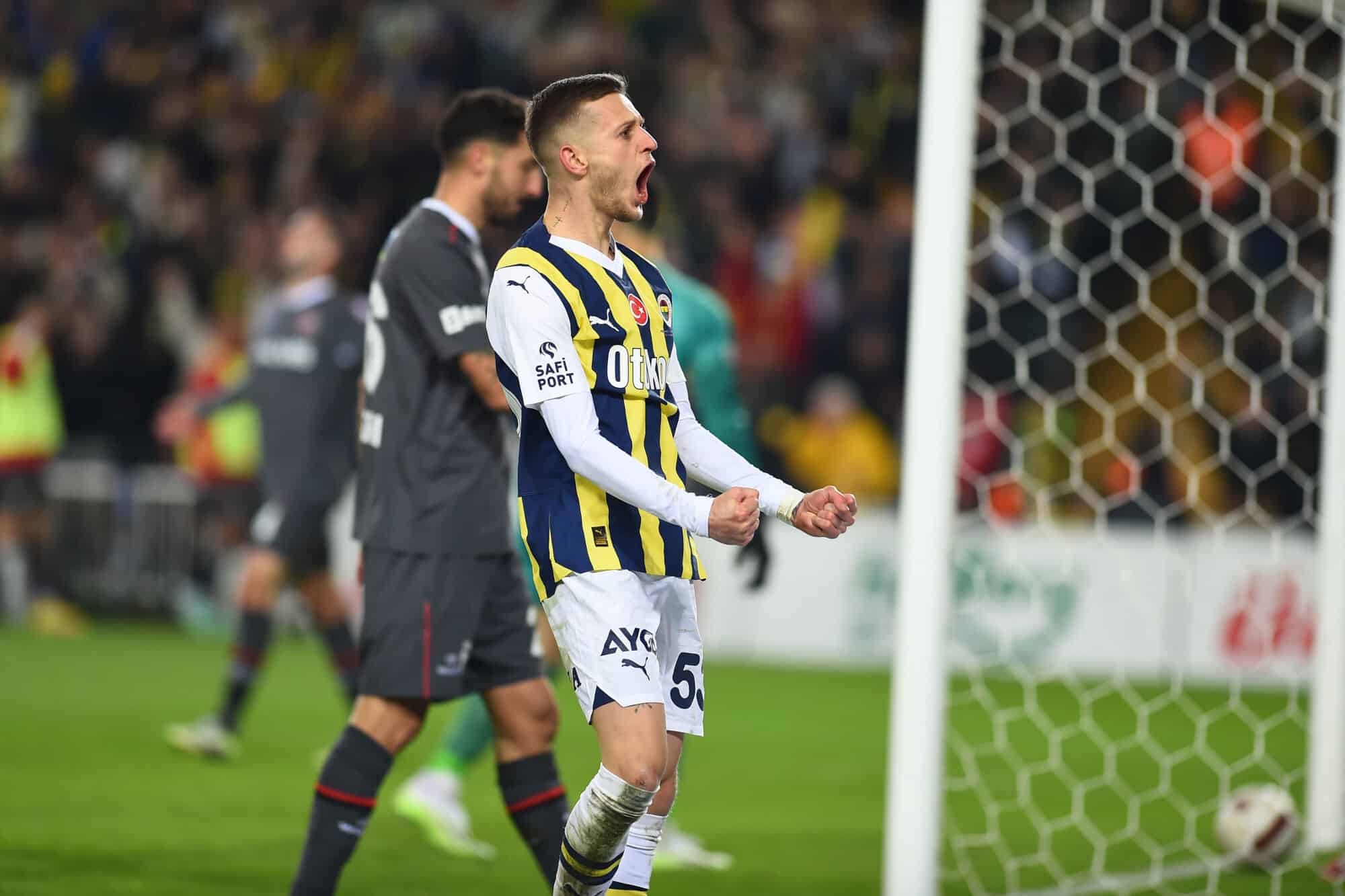 Sebastian Szymański rozchwytywany przez wielkie kluby. Szykuje się transfer?