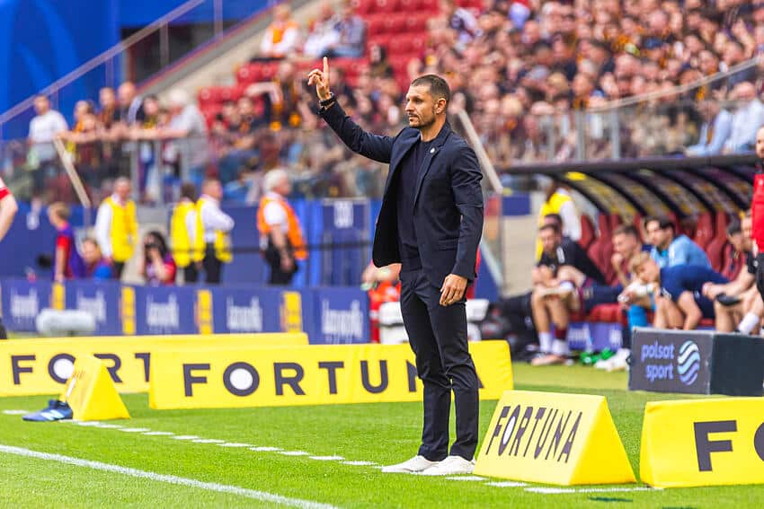 Wisła Kraków zwolniła trenera. Albert Rude stracił pracę! [OFICJALNIE]