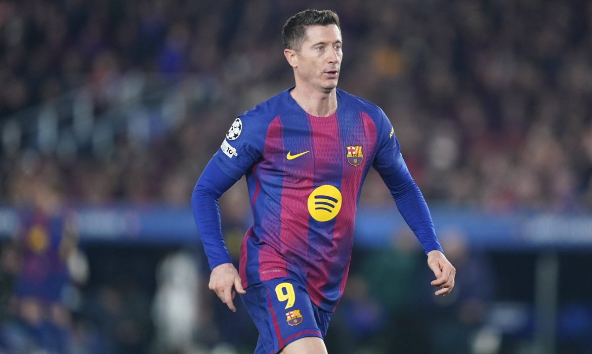 Robert Lewandowski ma sensacyjną ofertę! Transfer już latem?
