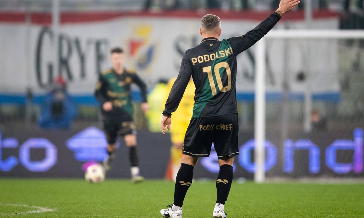 Podolski kupił akcje Górnika!