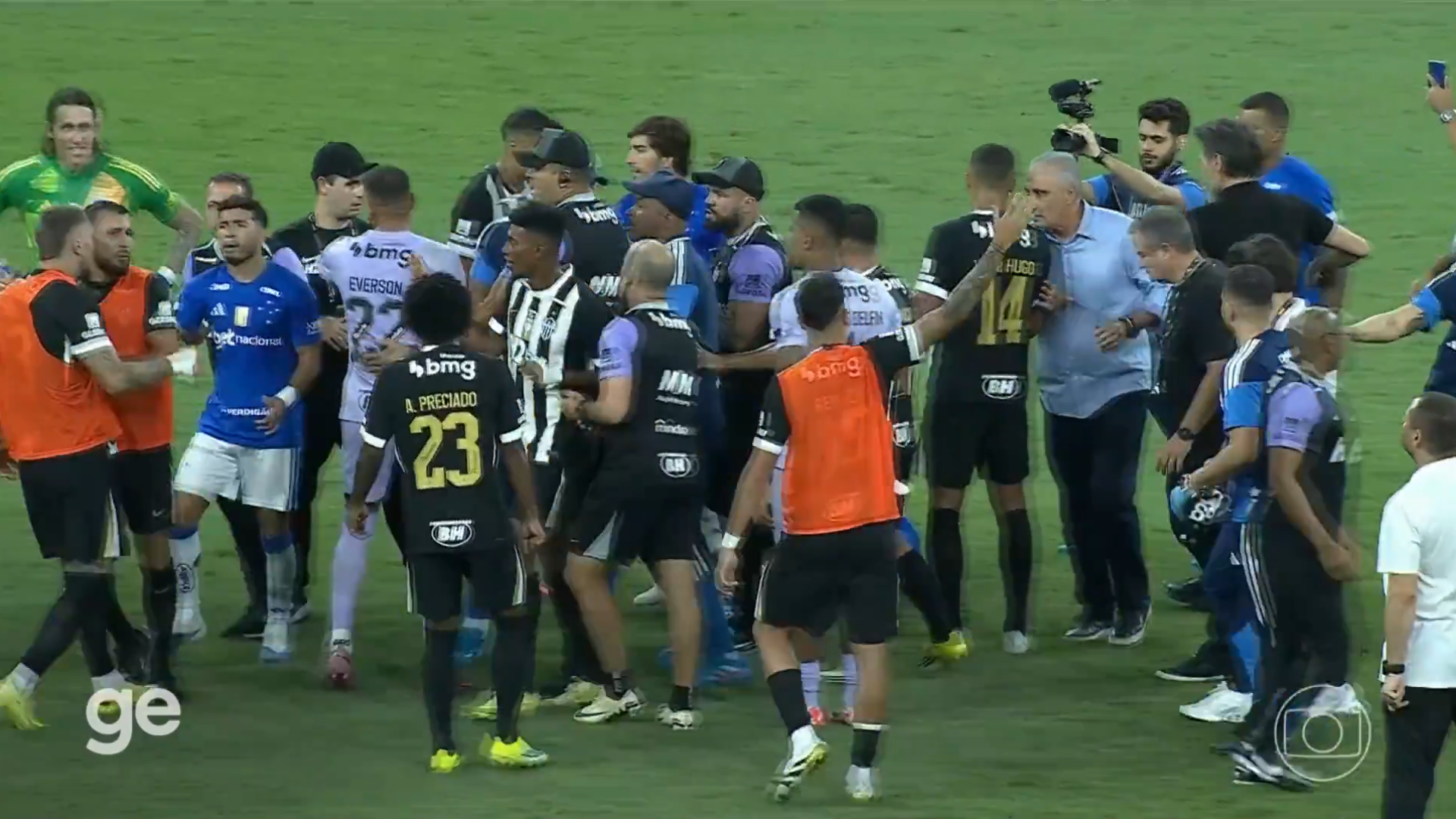 Bójka w Brazylii! Sędzia pokazał aż 23 czerwone kartki!