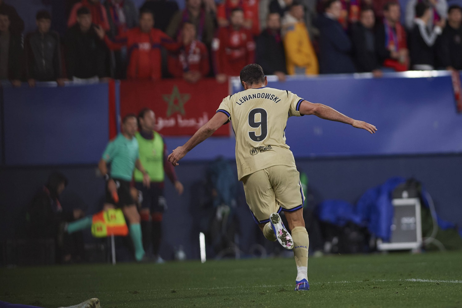 Lewandowski trafia, Barca o krok od kolejnego tytułu!