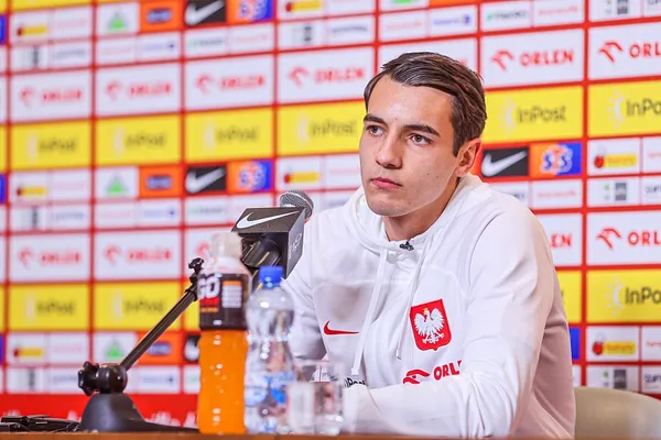 Jakub Kiwior zagra w kadrze na lewej obronie? “Nagle nie zwariuję”