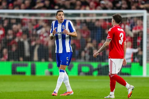 Jan Bednarek po porażce Porto z PSV. Polak odpowiedział na gwizdy kibic&oacute;w