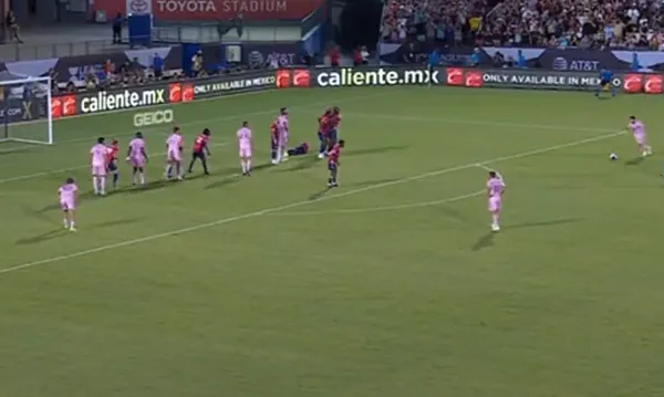 Leo Messi z fantastycznym golem z rzutu wolnego (WIDEO)