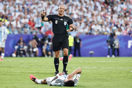 Szymon Marciniak z kolejną nominacją na mundialu 2026