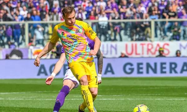 Szymon Żurkowski o krok od powrotu do Serie A. W poniedziałek zapadnie decyzja
