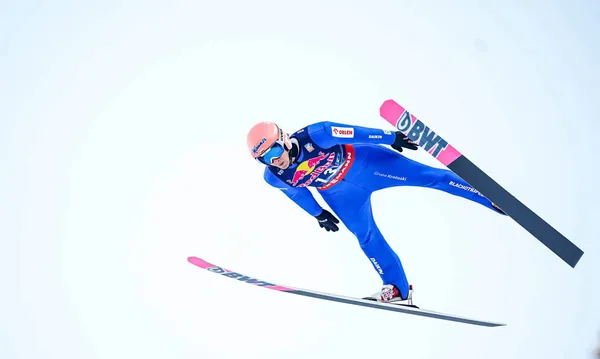 Dawid Kubacki w ogniu krytyki. &ldquo;Nic nie idzie po jego myśli, to zupełnie inny zawodnik&rdquo;