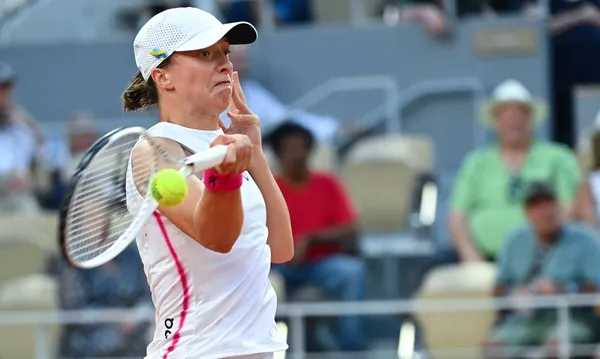 Roland Garros 2023 finał kobiet: Świątek &ndash; Muchova, kiedy, o kt&oacute;rej, kto gra, gdzie oglądać?