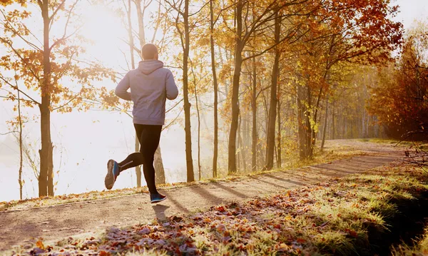 Bieganie jesienią może być przyjemne