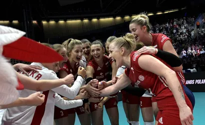 MŚ Siatkarek 2022 drabinka: z kim i kiedy grają siatkarki? Ćwierćfinały, półfinały, finał