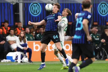 Zi&oacute;łkowski na radarze Premier League. Może odejść z Romy