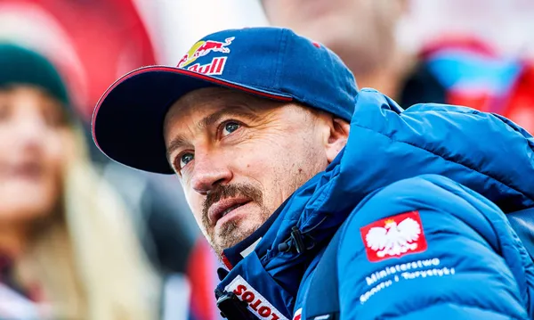 Adam Małysz skrytykował polskich skoczk&oacute;w. &ldquo;Raczej nie liczyłbym na wielkie przebłyski&rdquo;