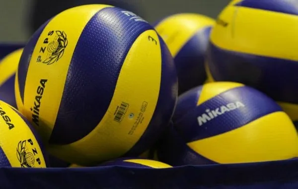 Meczycho w Pliszczynie. AZS AWF ogrywę Arkę w starciu gigantów