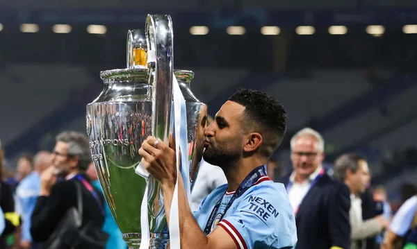 Riyad Mahrez odejdzie z Manchesteru City? Piłkarz dał zielone światło na transfer!