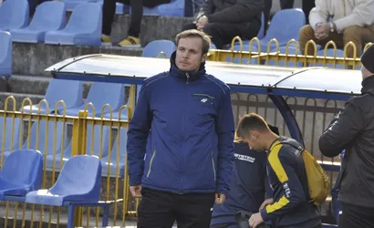 Zostań w domu i zapytaj trenera: Jarosław Pacholarz (Odpowiedzi)