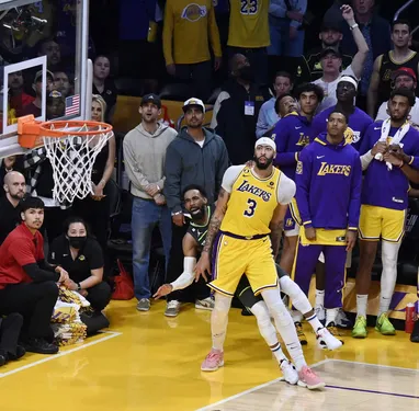 Warriors Lakers typy
