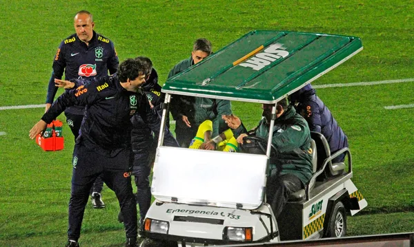 Neymar zerwał więzadła krzyżowe. To może być koniec sezonu dla Brazylijczyka