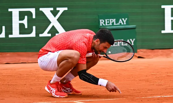 Novak Djoković kontuzjowany! Serb wycofuje się z ATP Madryt 2023