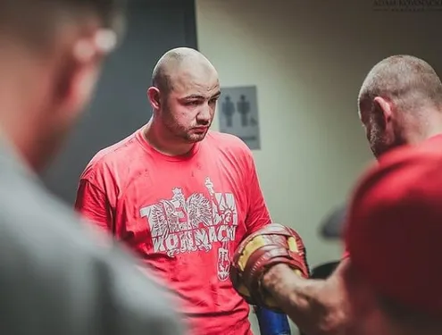 Adam Kownacki kontuzjowany. Jest zdjęcie. Skrót walki