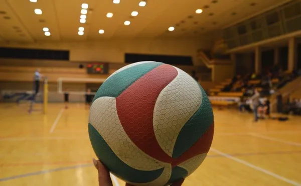 Arka po meczu z Tempem umocniła się na pierwszym miejscu w tabeli