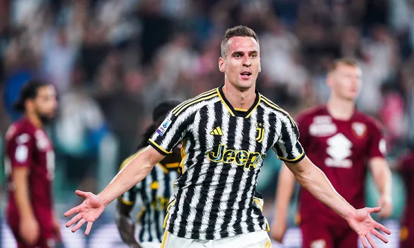 Arkadiusz Milik wr&oacute;ci do SSC Napoli? Jest jeden warunek