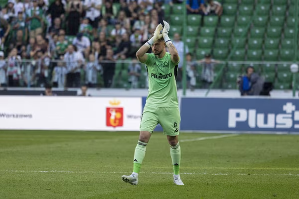Kacper Tobiasz blisko nowego klubu. Wyjazd do Anglii!