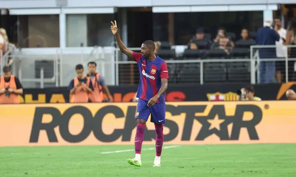 Ousmane Demb&eacute;l&eacute; chce trafić do PSG. Kolejne godziny będą decydujące
