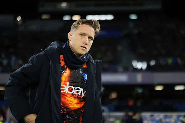 Piotr Zieliński w ogniu krytyki. &ldquo;Ogranicza się do wykonywania małych zadań&rdquo;