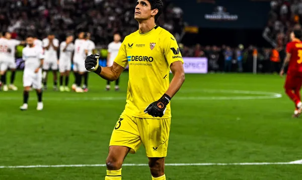 Bayern Monachium ruszył po bramkarza. Ten kandydat został wybrany przez Bawarczyków