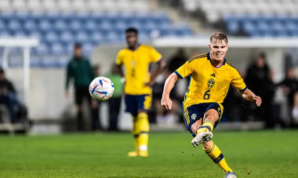 Lech Poznań się wzmacnia. Poznaniacy potwierdzili transfer obrońcy [OFICJALNIE]