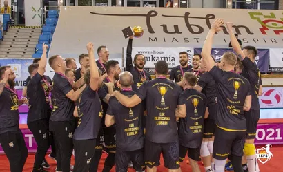 Przystanek przed historią