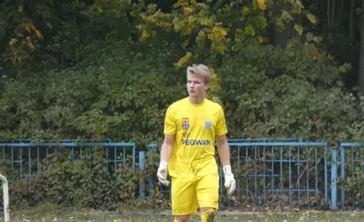 Unia nie sprzedała tanio skóry Lewartowi