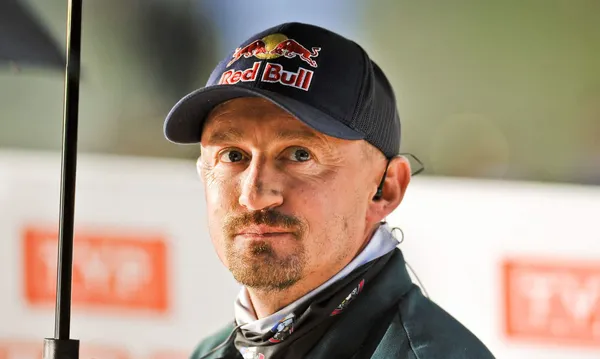 Adam Małysz zdiagnozował problemy polskich skoczków. “Nie wygląda to dobrze”