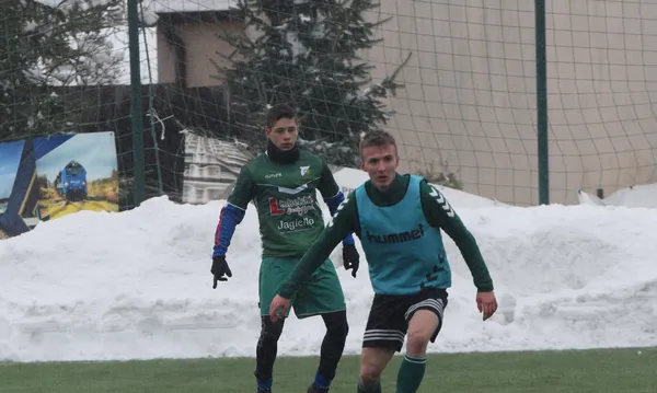 Hetman powoli buduje kadrę