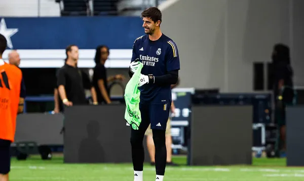 Thibaut Courtois doznał poważnej kontuzji. Kto zastąpi Belga?
