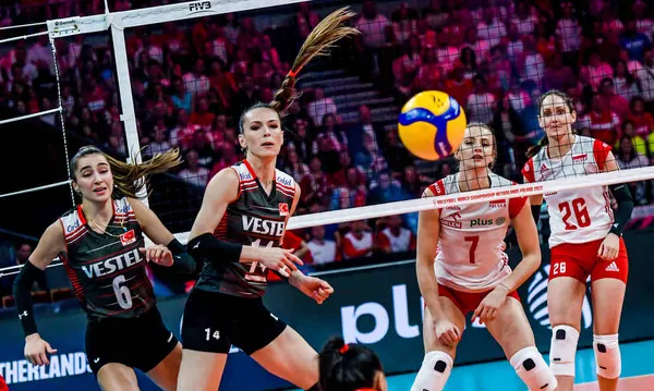 Z kim zagrają polskie siatkarki? Rywalki w drugiej grupie MŚ siatkarek 2022, kiedy mecz?