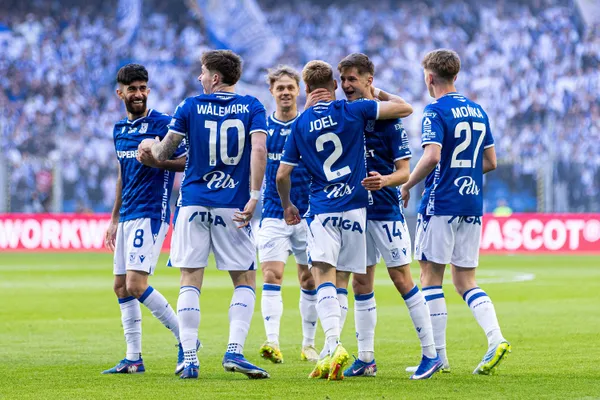 Lech rozbił Legię 4:0! Pogrom i kontrowersja!