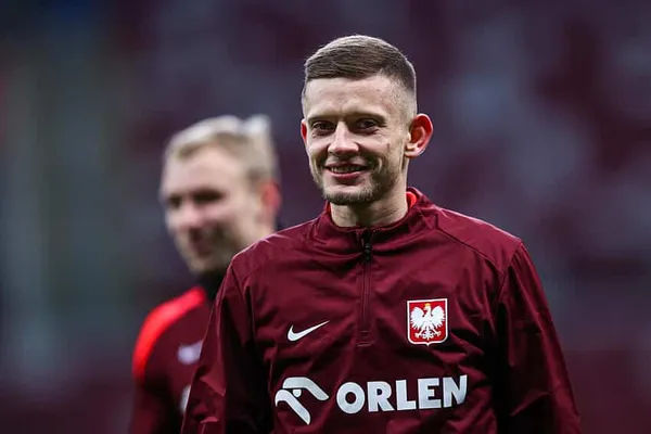 Sebastian Szymański blisko AC Milanu? Na stole 25 mln euro!