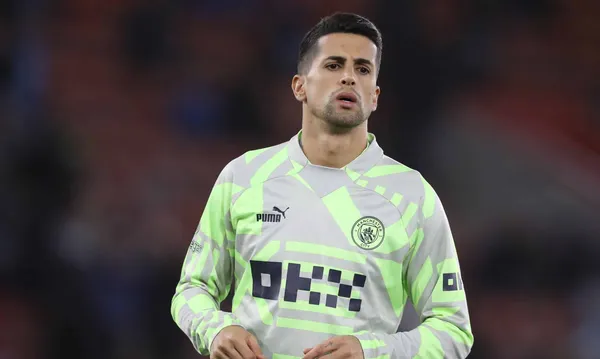 FC Barcelona jest blisko pozyskania Jo&atilde;o Cancelo. Negocjacje są zaawansowane