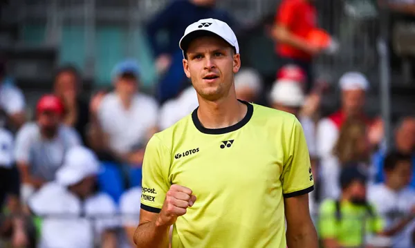 Kiedy gra Hubert Hurkacz? O kt&oacute;rej godzinie mecz? ATP Bazylea 2023