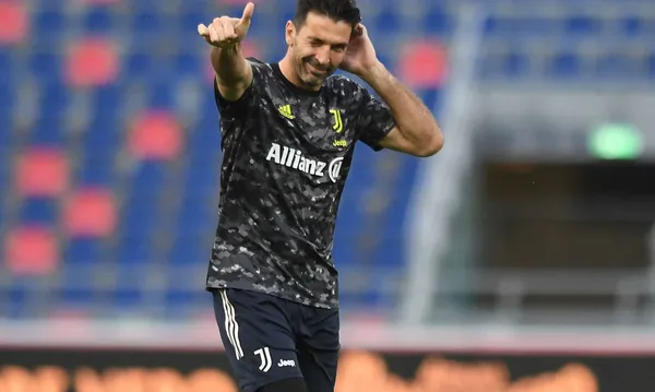 Gianluigi Buffon kończy karierę. Legendarny bramkarz pożegnał się z kibicami