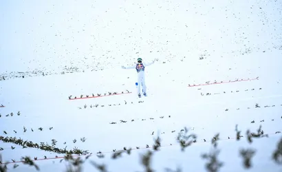 Mistrzostwa Świata w Planicy 2023 wyniki 1. serii: Kobayashi liderem na p&oacute;łmetku!