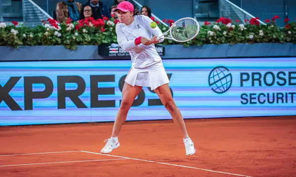 250 zł za zwycięstwo Świątek lub Hurkacza w Roland Garros