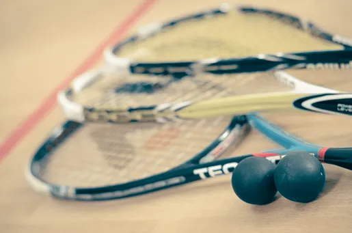 Tenis vs. squash – czym się od siebie różnią?