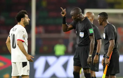 Kto sędziuje mecz Holandia – Katar? Sędzia z Gambii zadba o porządek na boisku