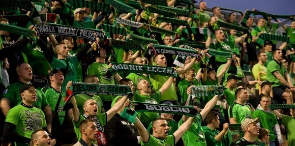 Górnik Łęczna liderem II ligi! Ruch Chorzów na kolanach