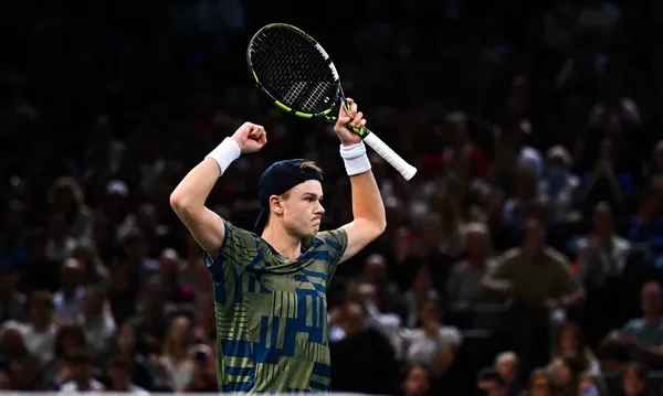 Rune – Djoković wynik i skrót meczu (WIDEO) – finał ATP Paryż 2022