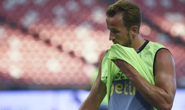 Tottenham przełożył negocjacje ws. Harry’ego Kane’a. “Koguty” chcą gracza Bayernu